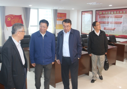 青海省副省長、省國資委黨委書記、主任王黎明，蒞臨省物產(chǎn)集團(tuán)調(diào)研指導(dǎo)工作